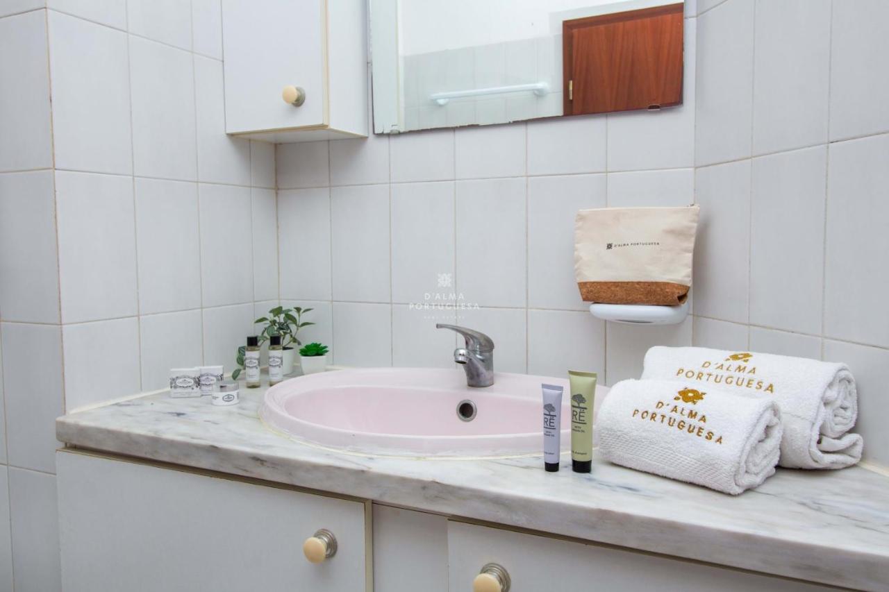 Apartamento Lavanda - Torre Castelo By Dalma Portuguesa Armação de Pêra Екстериор снимка